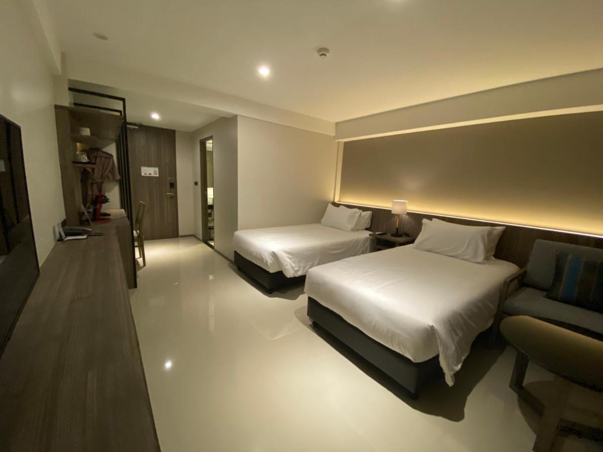 The Madera Lodge Pattaya Jomtien Exterior foto